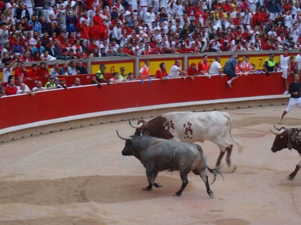 Pamplona Camping Hotel Aizoáin Kültér fotó